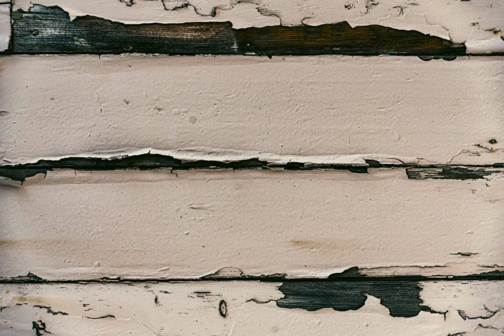 Sunny Side" Strategy: Why Your South-Facing Walls are Peeling (And How to Fix It)